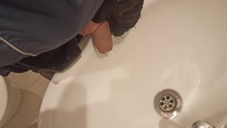Masturbation The Guy Pees In The Sink