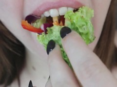 Chewing Up Crunchy Lettuce Wraps - HD TRAILER