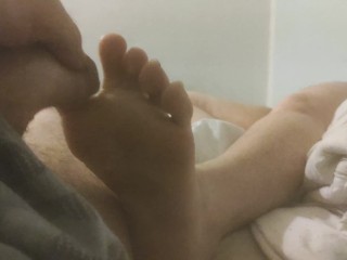 Fiend allowed me to use my cock against her sole. Do you want to cum over her soles?