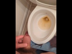 Quick piss and cum at my friend's house