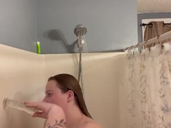 Sucking fat cock in the shower