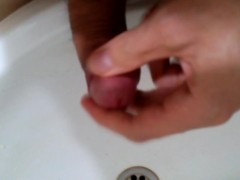 male piss in sink asmr