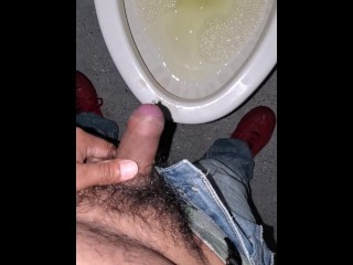 Uncut dick  peeing…HMU if your in Phx,AZ