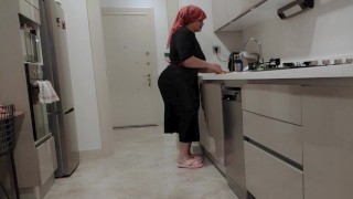 Chubby Gabriella My Big A Stepmother Cooks By Showing Me Her Ass