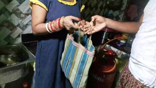 New Nepali Kanda Aunty Le Chimeke Ko Ketalai Bazar Pichadi Sabji Magayi Ra Tesko Help Ko Sato Apno Puti Di Tesko Help Ko Sato Apno Puti