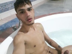 bathing and masturbating venezolano