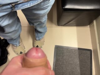 A Real Creampie in the FITTING ROOM! Cum in_My Tight Pussy_While I_Try on Jeans. FeralBerryy