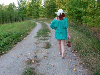 Outdoor Foot Fetish Milf A Passeggio Umilia Verbalmente Il Suo Schiavo Femdom Barefoot Dirty Feet