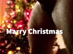 Male masturbation - Christmas cumshot on ball