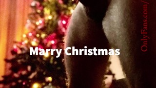 Male masturbation - Christmas cumshot on ball