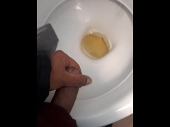 Bath my cock in another guy's piss and let him cum