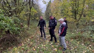 Pissing Before The Show Lil D And His British Pals Pissed In The Woods