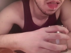 (FULL VIDEO) Look at this! Cumming hot after pissing and spitting in a cup