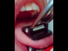 Tongue clamp
