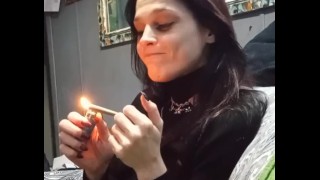 BOSS MILF CHATTING AN SMOKING A CIGARETTE 🚬