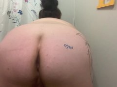 BBW shakes ass while fat pussy shows