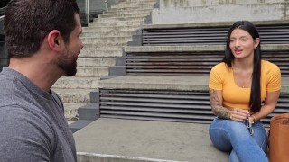 Colombian girl agrees to fuck with a foreign stranger in Medellin Colombia gets a great creampie