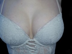 SHAKING MY BIG TITS IN WHITE LACE BRA ON WEBCAM
