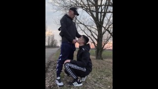 Straight OUTDOOR SUCKING WITH CHAV LADS