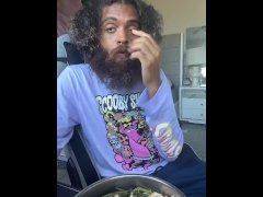 Eating plant based pasta live with Rock Mercury