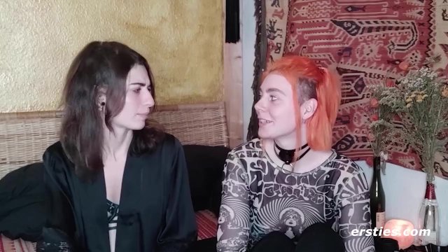 Ersties - BDSM-Fesselspiele mit heißem Lesben-Paar