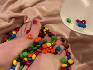 Trans Feet Food Play - Trans Girl Plays With M&Ms With Her Feet And Balls