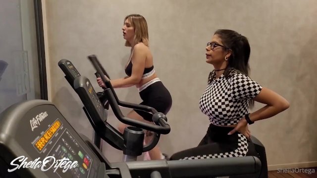 Lesbians get hot in the gym and go to the bathroom to fuck - Sheila Ortega