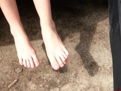 car & feet - german foot fetish