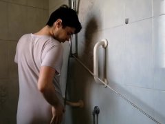 Il video sotto la doccia più porno di sempre