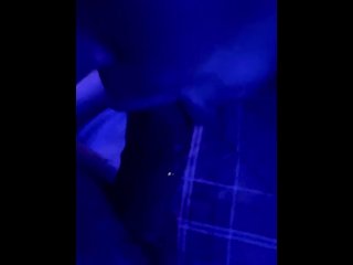 Sucking Papi Dick Under The Blue Light 🤤