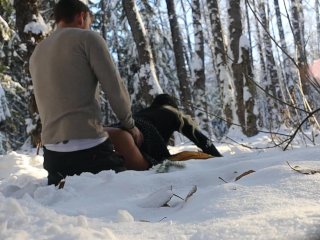 RAW DOGGY STYLE IN_A WINTER FOREST