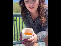 Chubby BBW pissed in cup outdoor
