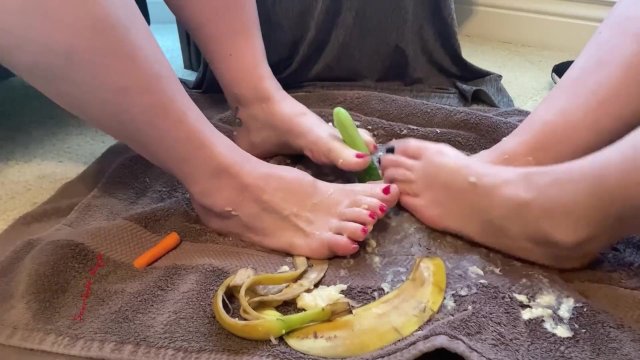 Foot Fetish Food Porn Lesbian Cucumber Crushing