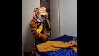 Tiger Porn Video - Free Tigers Porn Videos from Thumbzilla