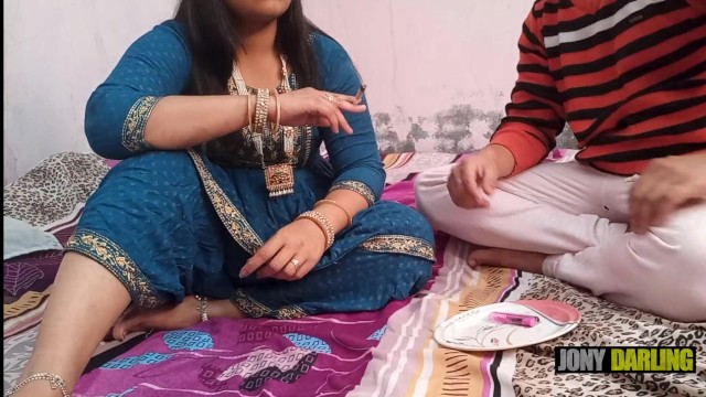 Xxx Video Bde Lun Wala Boy Shoti Se Ladki - Delhi Ke Kothe Pe Apni hi Randi Ammi Ko Chodne Pahuncha Ladka, Fer Dekho  Kya Hua - Pornhub.com