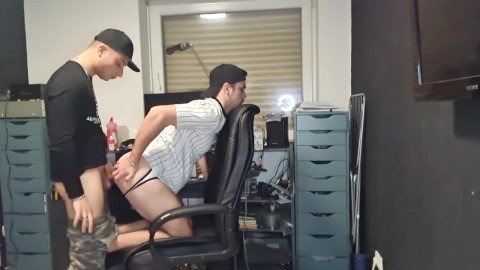 Boss Seduces His Secretary - New Boss Seduces His Secretary Gay Porn Videos from 2023