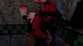Mangle Discovers Foxy Alone And Horny