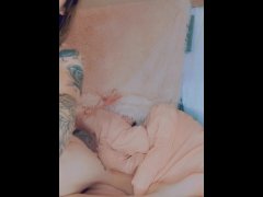 Reneeluvs plays with her PETTY PINK PUSSY till she CUMS