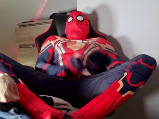 320px x 240px - SOLO - SPIDERMAN Handjob - MIKA AYDEN - Pornhub.com