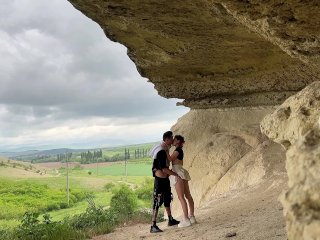 A Real Pickup Girl on An Excursion Excursion Turned Into a Quick Sex_on aBeautiful Landscape