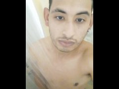 CONT 3 - Chico Latino Se Masturba Mientras Se Baña - Damigxx