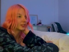 - Can I suck you off? // Step sister learns how to suck cock