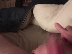Quick wank and cumshot before bed