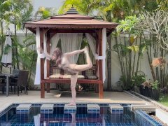 nude yoga: balance practice workout | yoga with grey