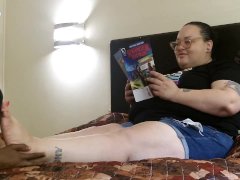 Worshipping Ms Lucy Beast'z Sexii Feet (Preview)